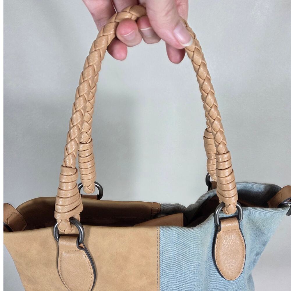 Kelly & Katie Two-toned Blue & Tan Braided Strap Handbag - Picture 4 of 7